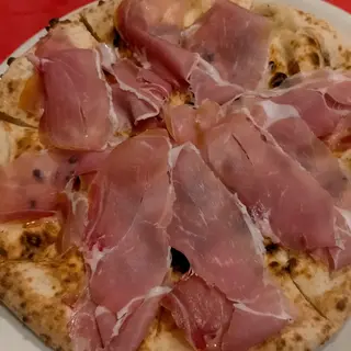 Focaccia Crudo