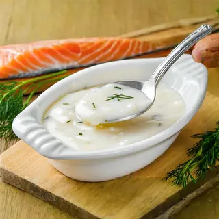 Sos norweski (śmietanowo-czosnkowy)