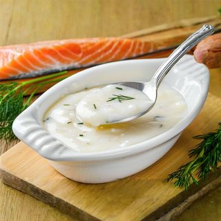 Sos norweski (śmietanowo-czosnkowy)