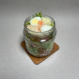 Цезар з лососем власного посолу