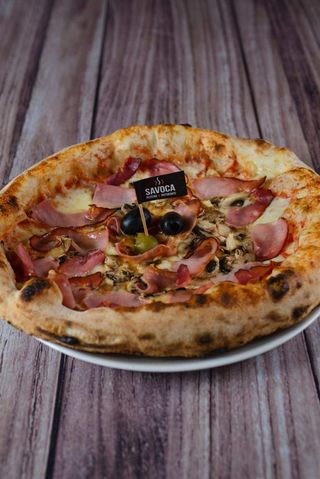 Pizza Prosciutto e funghi