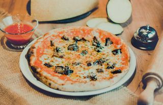 Pizza Parmigiana (Mediana)