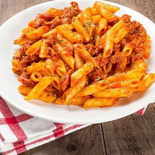 Macarrones con chorizo y tomate casero 500gr 