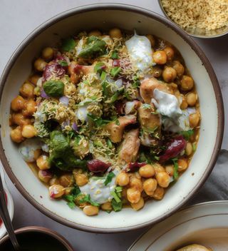 Chana samosa chaat