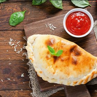 Menú 13 CALZONE GRANDE