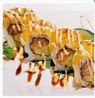 158. Salmón cheddar roll (8 pzs.)