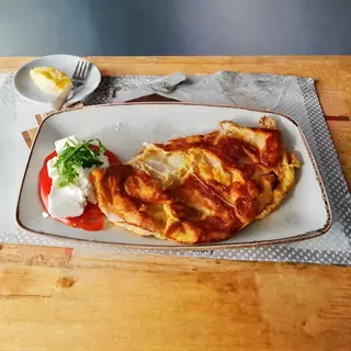 Omlet sa šunkom i mocarelom -služimo do 13h