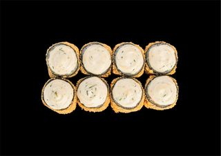 Горячий ролл "Цезарь Hot" (290г/8 шт.)