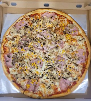 10. Pizza Standardowa 24cm