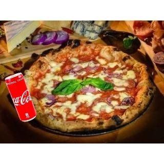 Combo Coca Cola + Pizza Calabrese 32-33cm + Cola