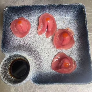 B7. Dimsum di vitello con salsa piccante