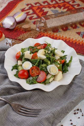 Салат с рукколой