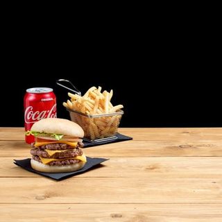 Menú O'Triple Cheese Burger