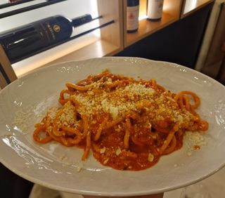 Spaghettoni freschi all'amatriciana