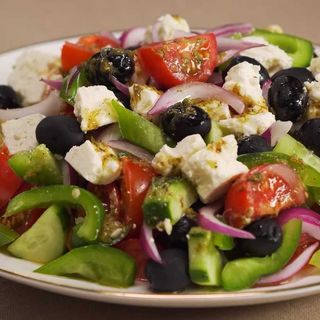 Салат греческий классический