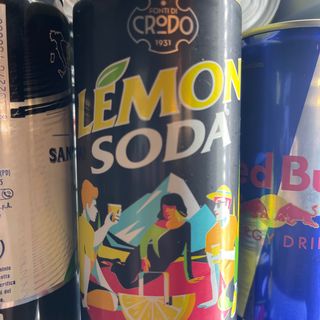 Lemon soda in lattina