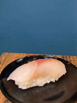 Nigiri spigola 3 pezzi