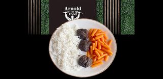 Конски кюфтета три броя с две гарнитури по избор (450г)