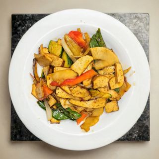 94. Tofu affumicato piccante con verdure