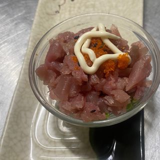 S12a Tartare tonno tonno, avocado cetrioli piccante