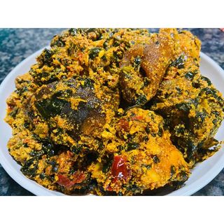 600ml bowl (Plate ) of Egusi soup with 4pcs of beef takeaway