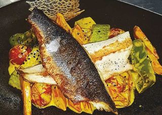 Филенца от лаврак на плоча (400г)