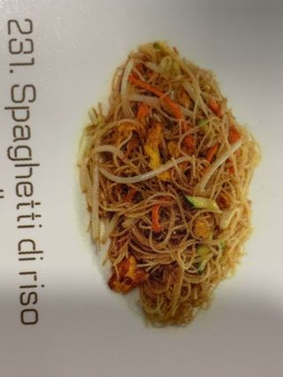 231.spaghetti di riso con pollo 