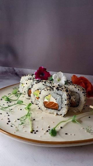 Каліфорнія з лососем 8шт/320г