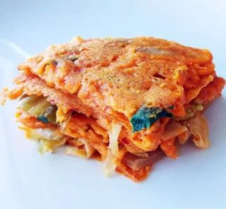 Pizza di coreano con kimchi - piccante