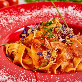 Tagliatelle A La Boloñesa