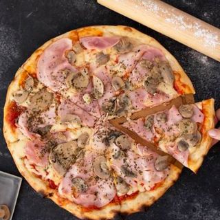 Prosciutto e Funghi