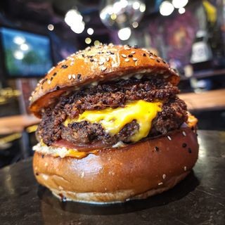 THE  BACONATOR BURGR 450g