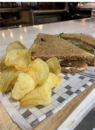 Sandwich Vegetal Especial con Huevo