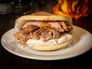 Arepa De Pernil Horneado