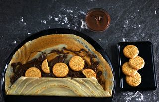 Палачинка с шоколад и бисквити (220г)