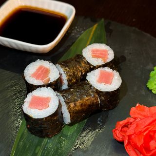 МАКІ РОЛИ З ТУНЦЕМ