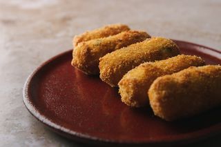 Croquetas de pollo asado caseras