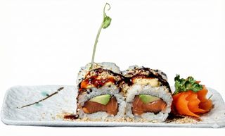 Uramaki avocado e noci 4 pezzi