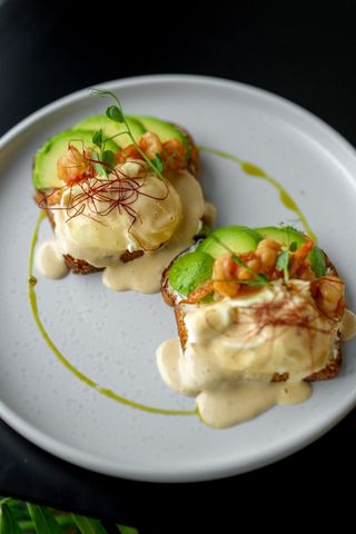 Яйця Бенедикт з креветками (305г)