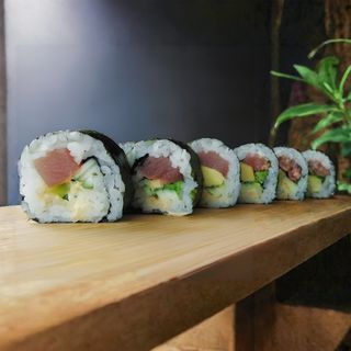 Futomaki Tonyna (8 Uds.)