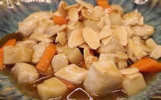 305. Pollo alle mandorle