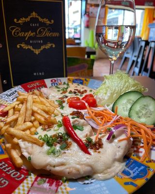 Bife ao quatro queijo