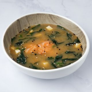 Miso supa sa lososom