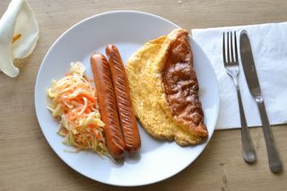 Omelette with susage