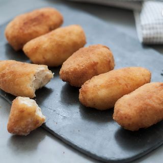 Ración Croquetas caseras de pollo (5ud.)