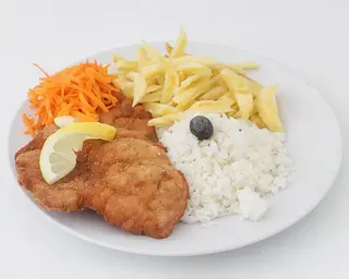 Panados com Arroz e batata frita