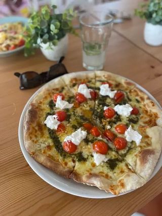 Pizza Pesto
