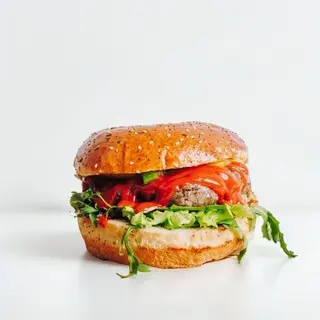 Burger IrMa s krumpirićima