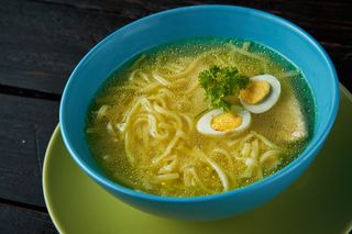 Куриный суп с лапшой (290г)