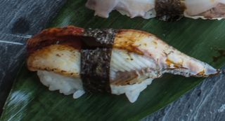 6 Nigiri Unagi (1 Pieza)